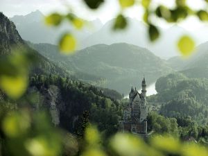 The German students had a a fun time touring around Germany. Photo from http://images.nationalgeographic.com/wpf/media-live/photos/000/029/cache/castles-neuschwanstein_2917_600x450.jpg